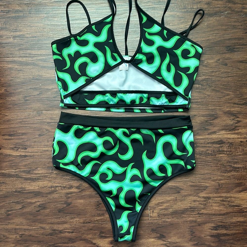 Iheartraves set